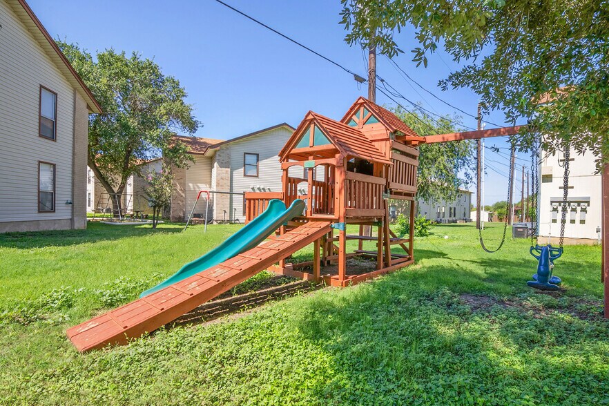 More Photos Of 4243 Family Tree, San Antonio Apartments For Sale