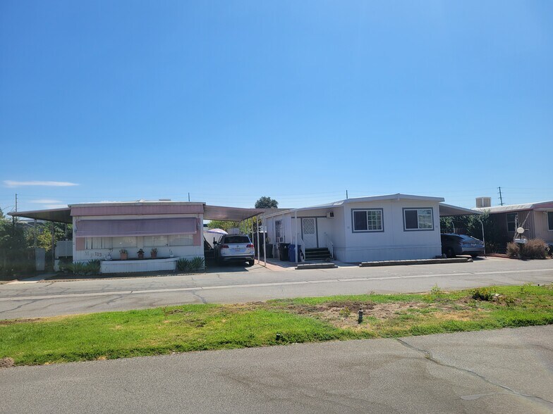 More Photos Of 21500 Lassen St, Chatsworth Manufactured Housing Mobile Home Park For Sale