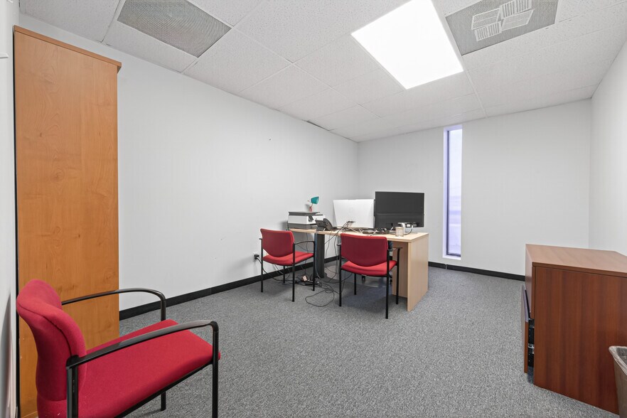 More Photos Of 1203 S Houston Ave, Humble Light Distribution For Sale