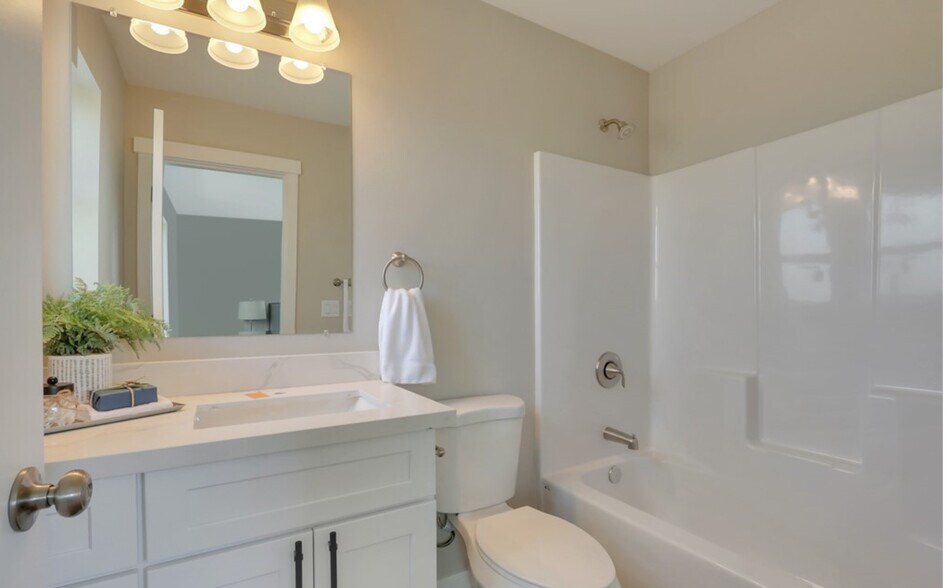 More Photos Of 234 S 70th St, Tacoma Apartments For Sale