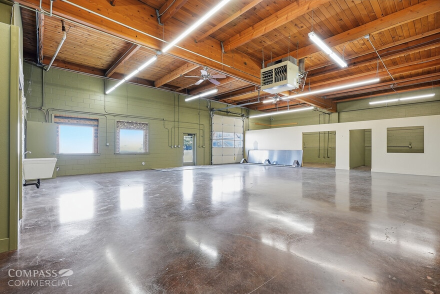 More Photos Of 180 & 190 NE Irving Avenue, Bend Office For Sale
