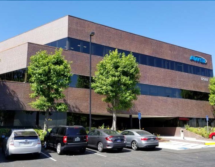 More Photos Of 17592 E 17th St, Tustin Office For Sale