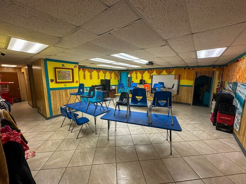More Photos Of 247 S Barron St, Rusk Religious Facility For Sale