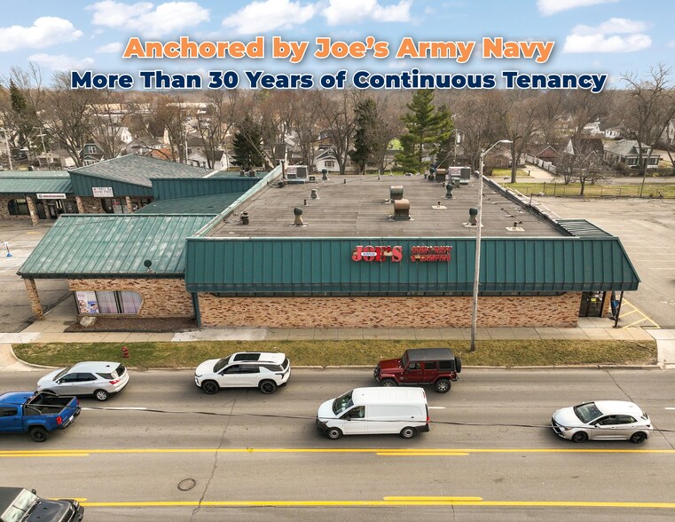 More Photos Of 931-981 W Huron St, Waterford Freestanding For Sale