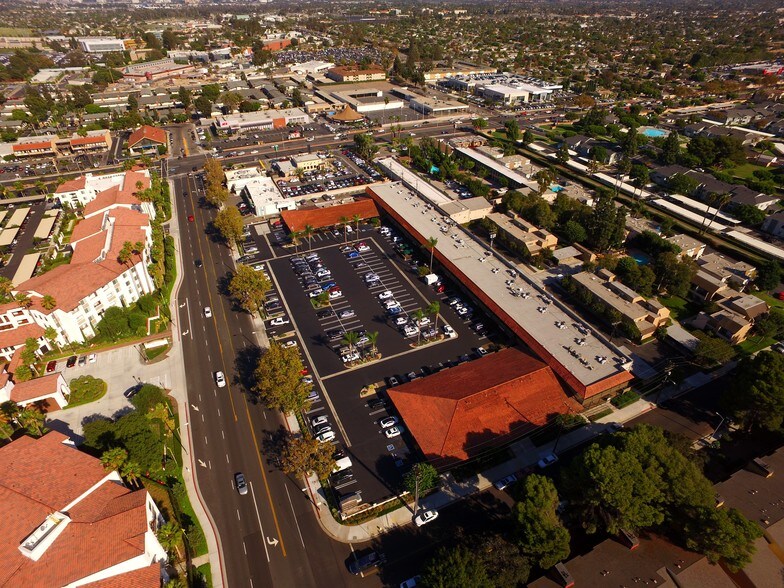 More Photos Of 1525 Mesa Verde Dr E, Costa Mesa Storefront Retail Office For Lease