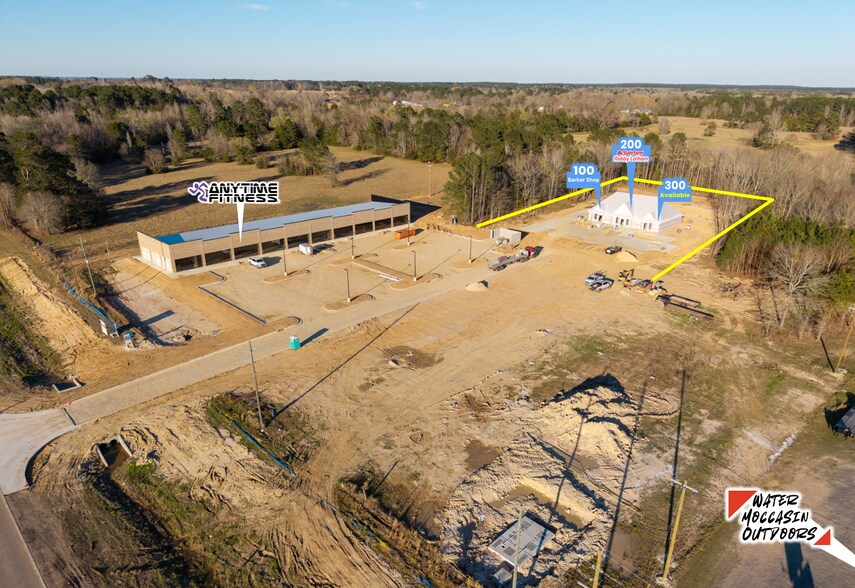 More Photos Of 225 Breck Dr, Stonewall Office For Lease