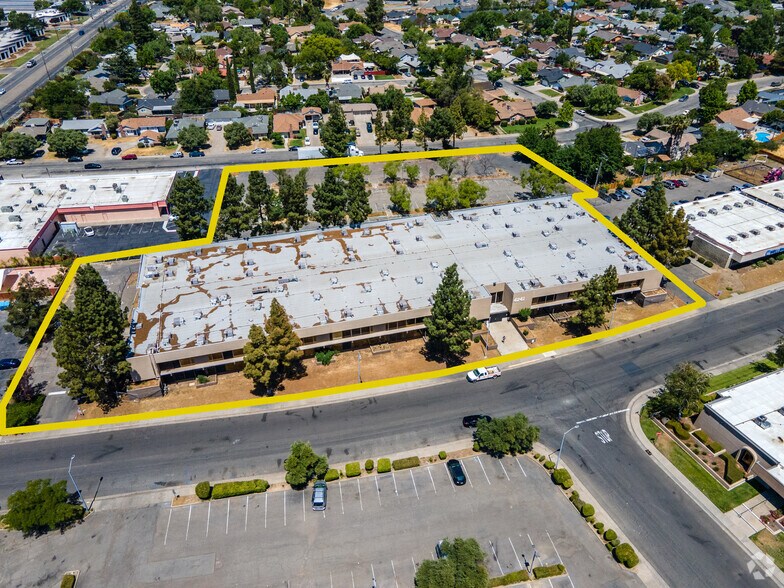 More Photos Of 4241 Williamsbourgh Dr, Sacramento Loft Creative Space For Sale