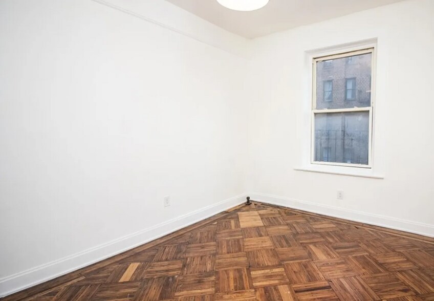 More Photos Of 564 Flatbush Ave, Brooklyn Multifamily For Sale