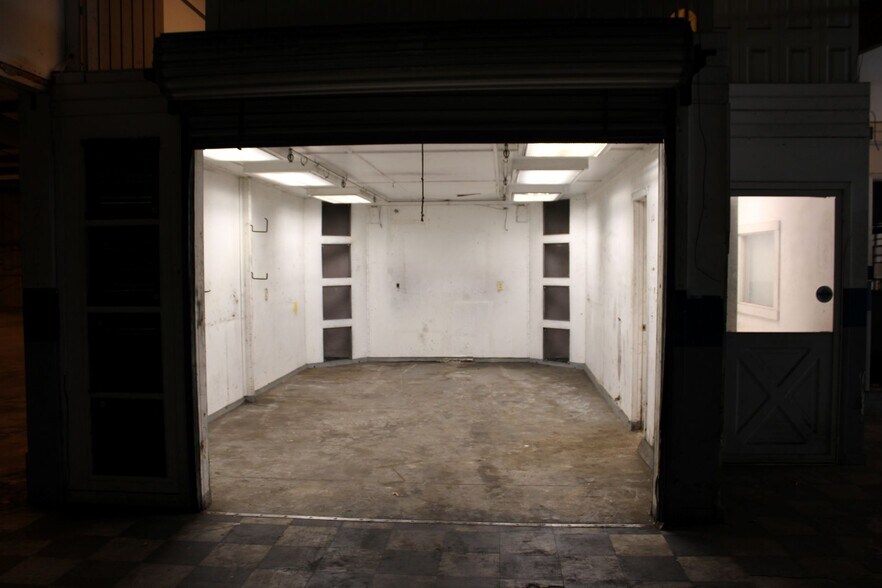 More Photos Of 1400 L and R Industrial Blvd, Tarpon Springs Unknown For Lease