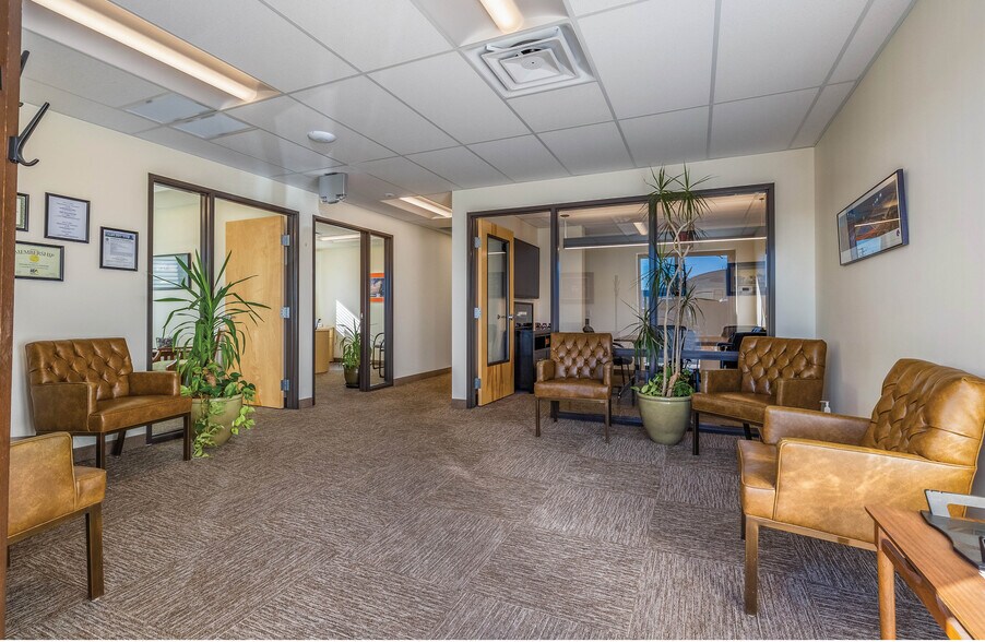 More Photos Of 3939 S Transport St, Boise Service For Lease