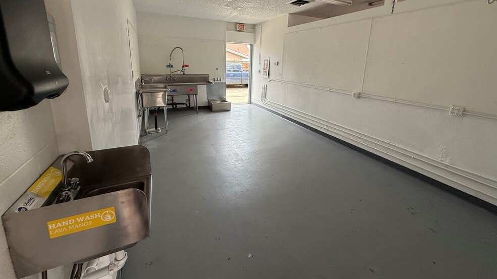More Photos Of 123 Front Ave NW, Castle Rock Storefront Retail Office For Sale