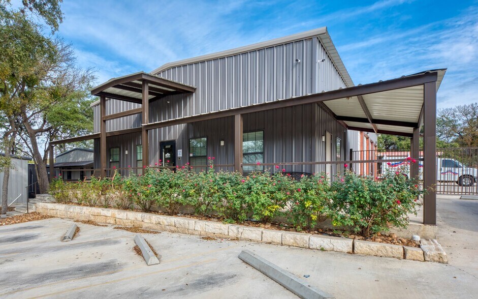 More Photos Of 18838 FM 2252, San Antonio Warehouse For Lease