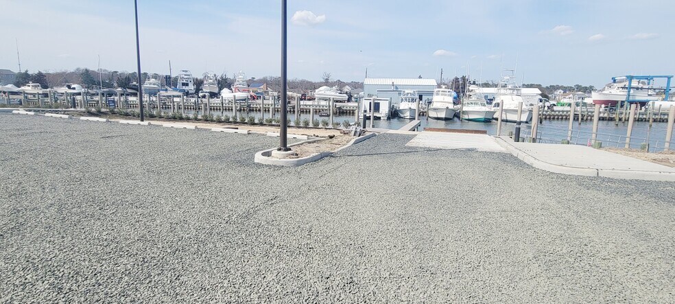 More Photos Of 41 Pennsylvania Ave, Waretown Marina For Sale