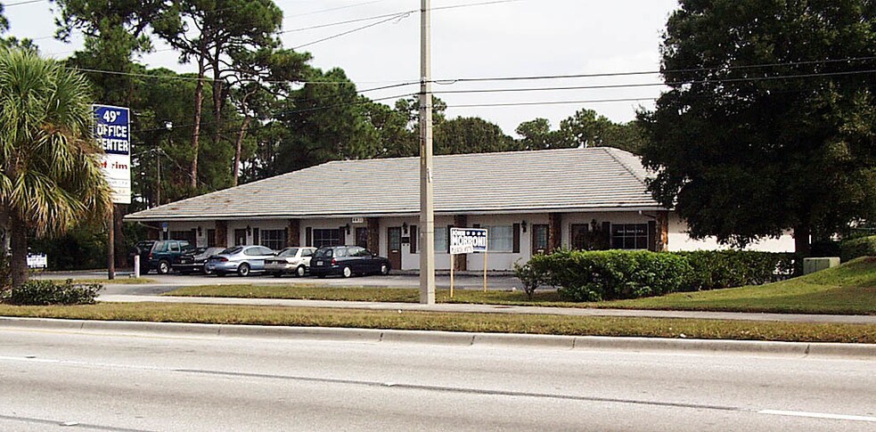 More Photos Of 8831 49th St, Pinellas Park Medical For Lease