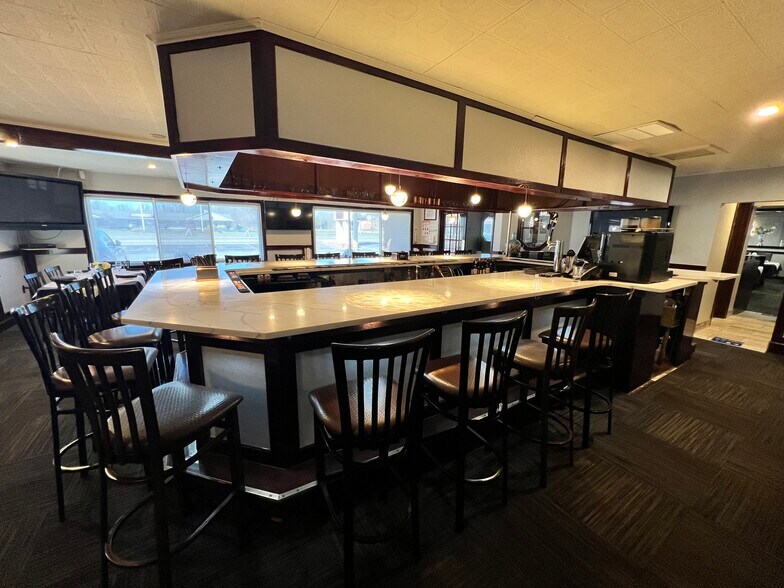 More Photos Of 9415 Main St, Clarence Freestanding For Sale