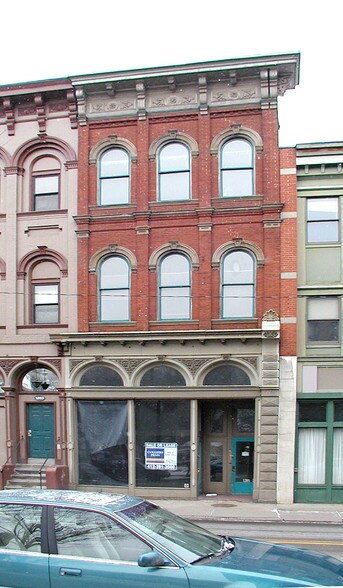 More Photos Of 1205 E Carson St, Pittsburgh Apartments For Lease