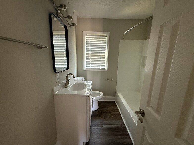 More Photos Of 2225 Alma Ct, Charlotte Multifamily For Sale
