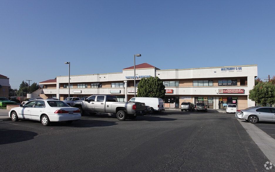 Primary Photo Of 508-514 S Smith Ave, Corona Unknown For Lease