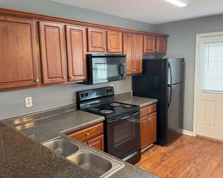 More Photos Of 162-184 Blake Ave, Jackson Apartments For Sale