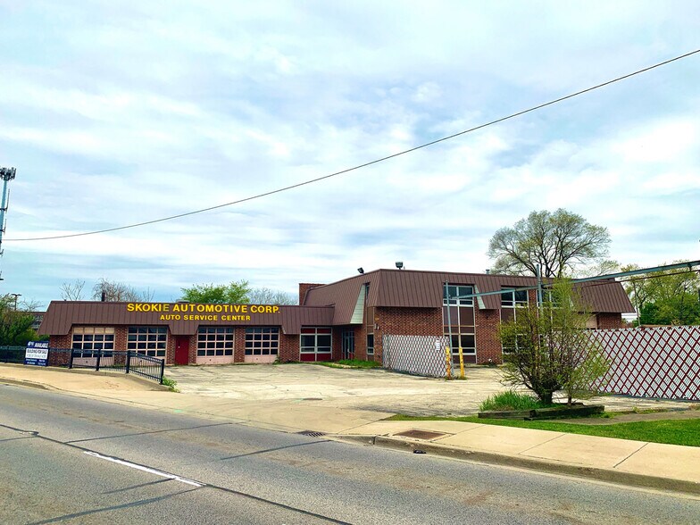 More Photos Of 7254 N Milwaukee Ave, Niles Auto Repair For Sale