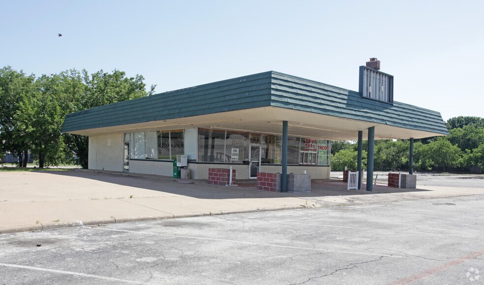 More Photos Of 1502-1540 New York Ave, Arlington Unknown For Lease