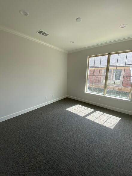More Photos Of 8751 Collin McKinney Pky, McKinney Office Residential For Lease