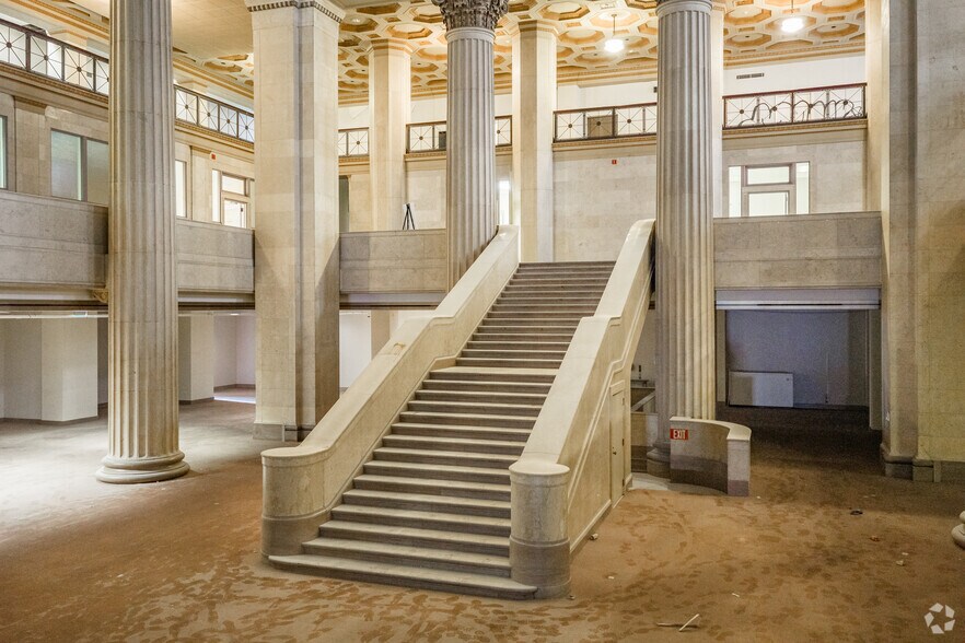More Photos Of 925 Euclid Ave, Cleveland Office For Sale