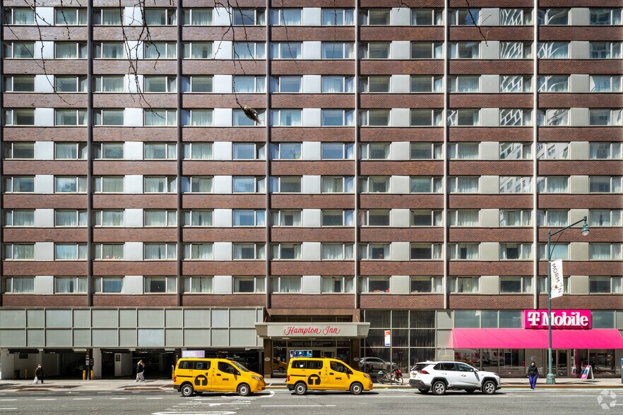 More Photos Of 869 8th Ave, New York Hotel For Lease