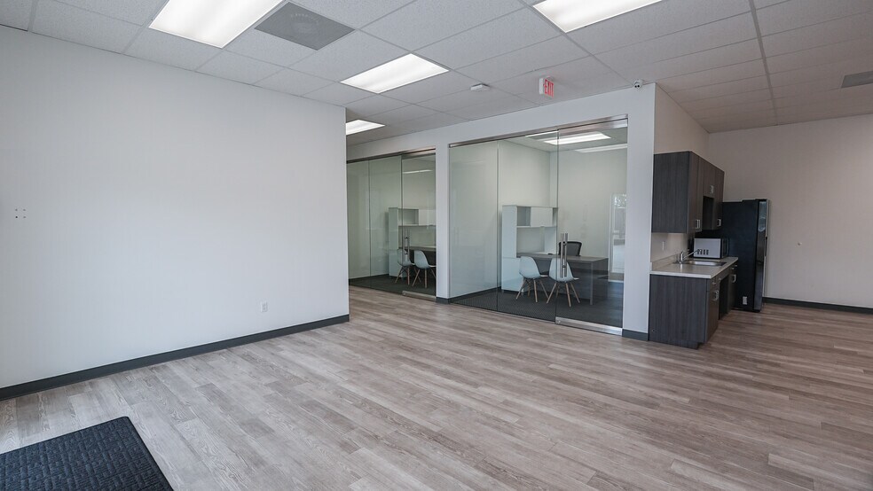 Primary Photo Of 4228 Clay Business Dr, Katy Service For Lease