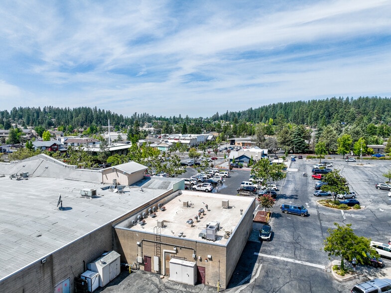More Photos Of 867-873 Sutton Way, Grass Valley General Retail For Lease
