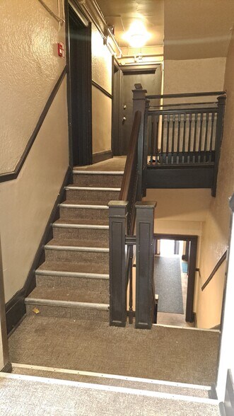 More Photos Of 109 Pembroke St, Toronto Apartments For Sale