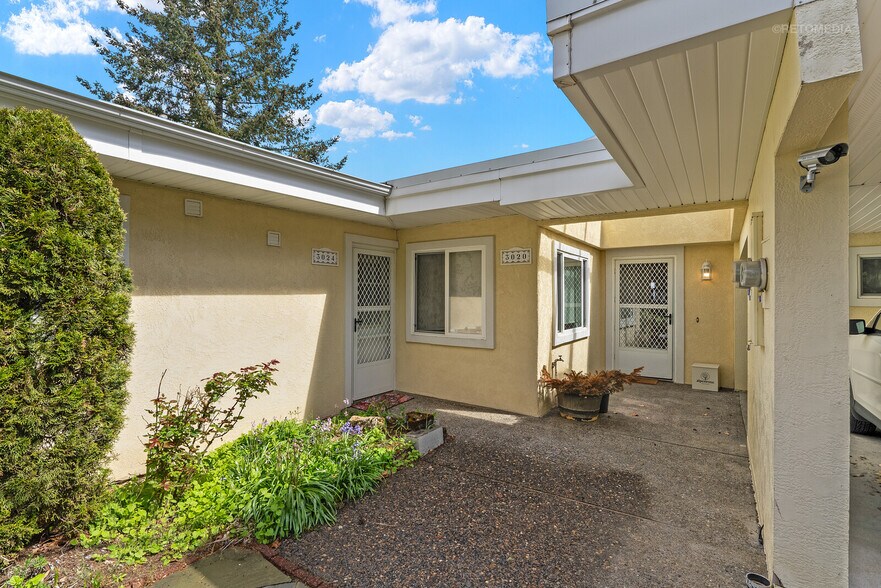 More Photos Of 3020-3024 SW 12th Ave, Portland Apartments For Sale