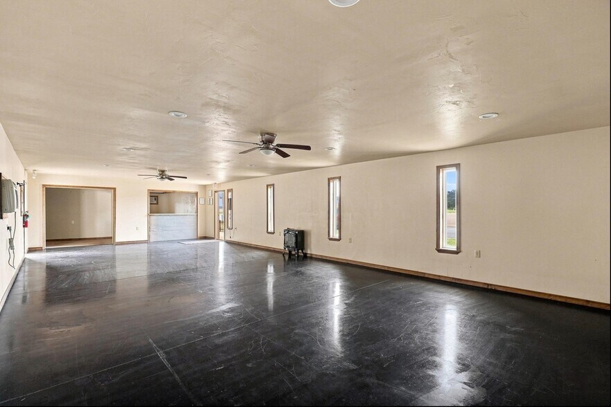 More Photos Of 4 Oklahoma Blvd, Alva Freestanding For Sale