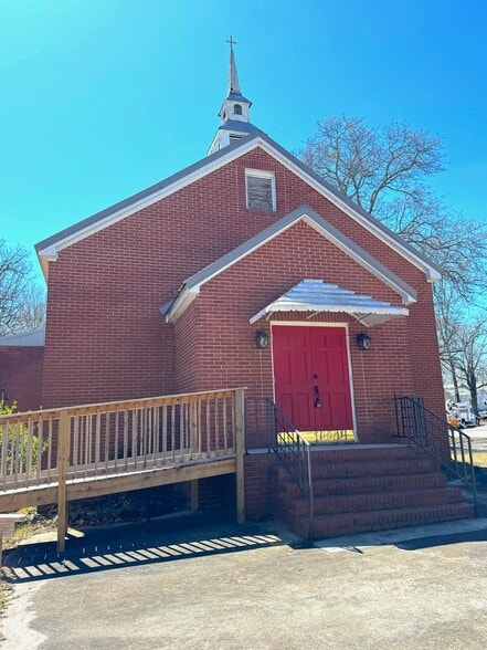 More Photos Of 155 Carrollton St, Waco Religious Facility For Sale