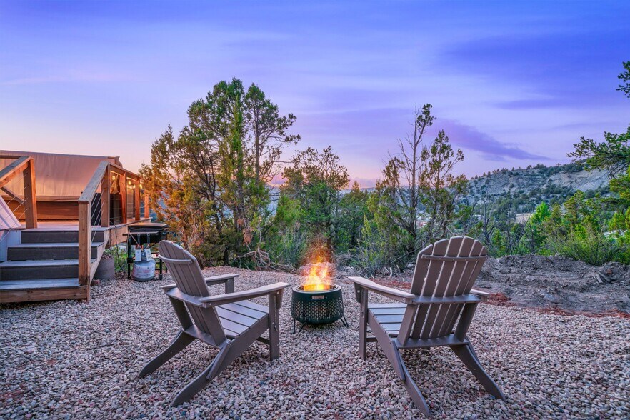 More Photos Of 360 Overlook ln, Glendale Specialty For Sale
