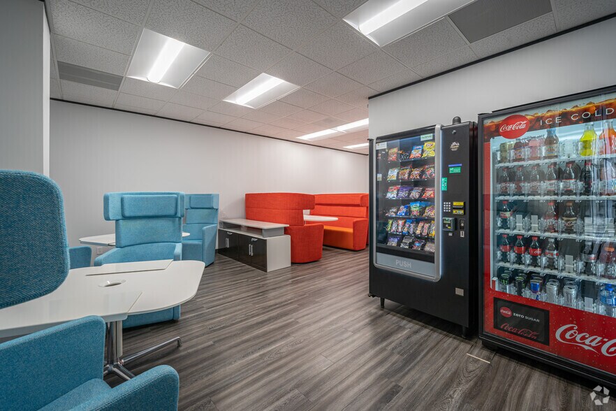 More Photos Of 10235 W Little York Rd, Houston Office For Lease
