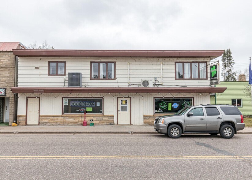 More Photos Of 7235 Bradley St, Lake Tomahawk Restaurant For Sale