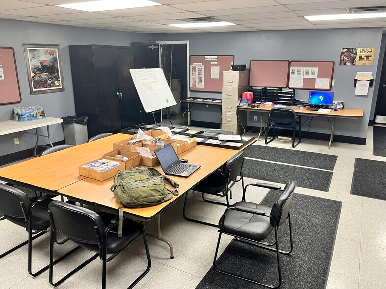 More Photos Of 8282 S State Road 67, Pendleton Warehouse For Lease