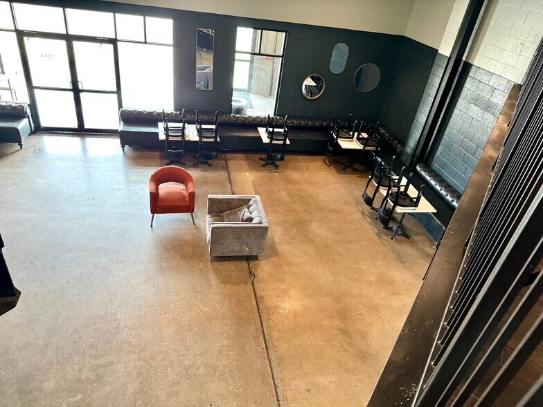 More Photos Of 23 W 1st St, Edmond Storefront Retail Office For Lease