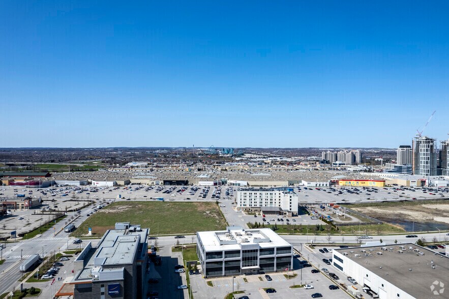 More Photos Of 180 Bass Pro Mills Dr, Vaughan Office For Lease