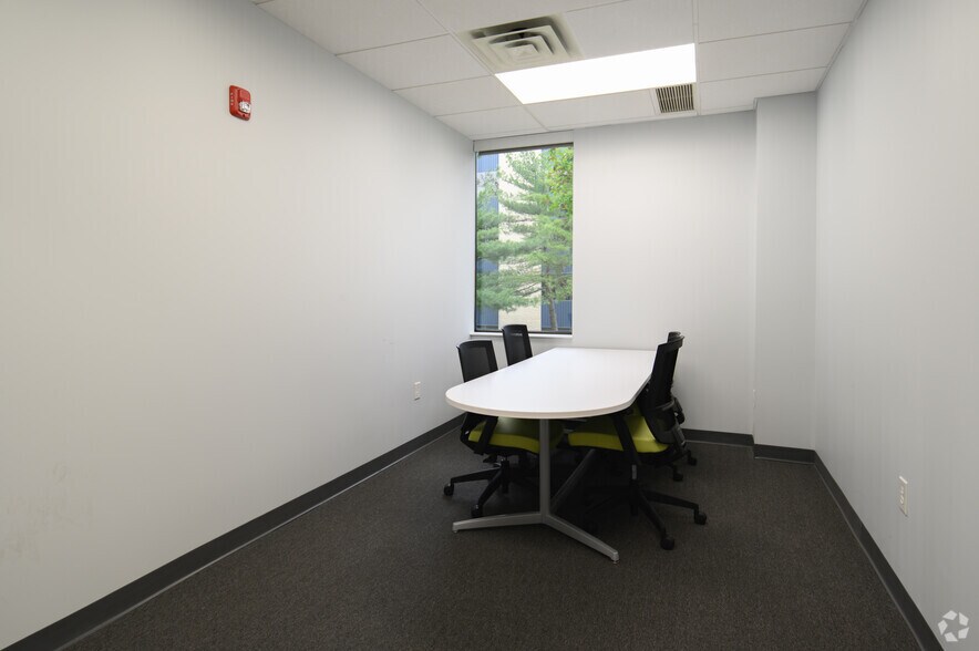 More Photos Of 1301 Virginia Dr, Fort Washington Office For Lease