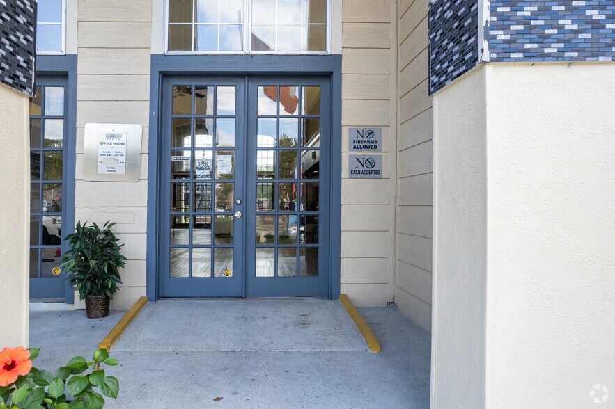 More Photos Of , Houston Multifamily For Sale