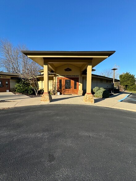 Primary Photo Of 1601 Lafayette Rd, Crawfordsville Office For Lease