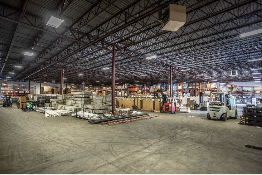 More Photos Of 2134 NW 108th St, Clive Warehouse For Sale
