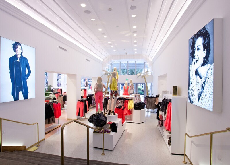 More Photos Of 541-551 Lincoln Rd, Miami Beach Storefront For Lease