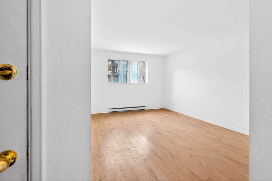 More Photos Of 195 Rue Wilson, Sherbrooke Apartments For Sale