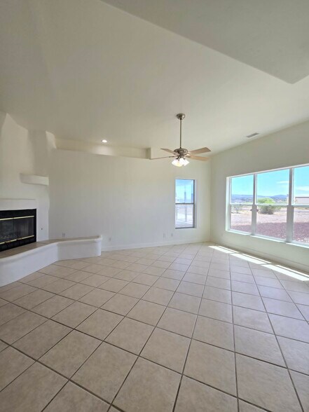 More Photos Of 3760 E Airport Dr, Rimrock Specialty For Sale