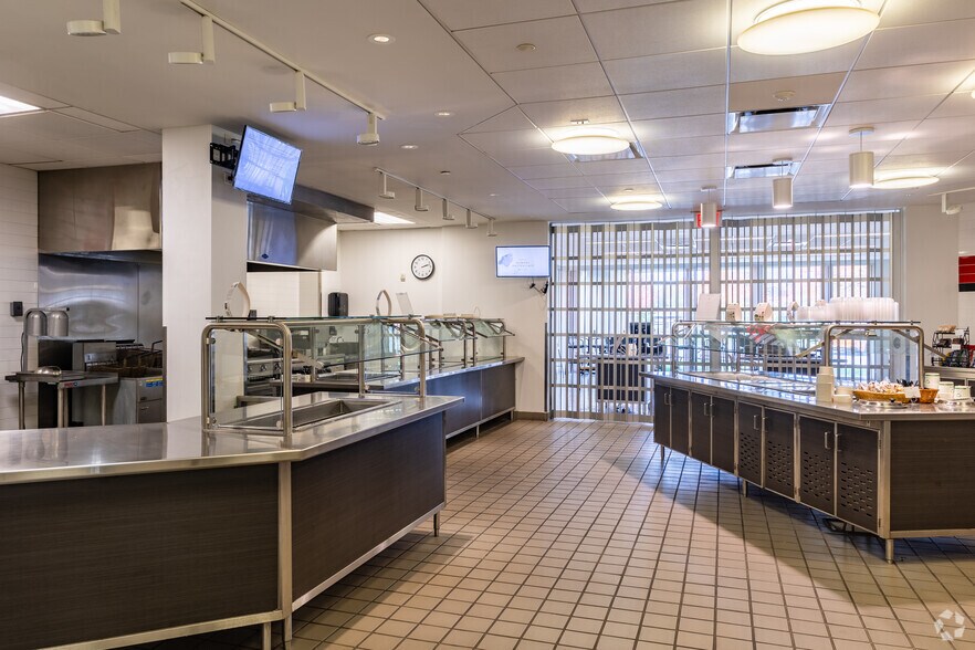 More Photos Of 314 Littleton Rd, Westford Office For Lease