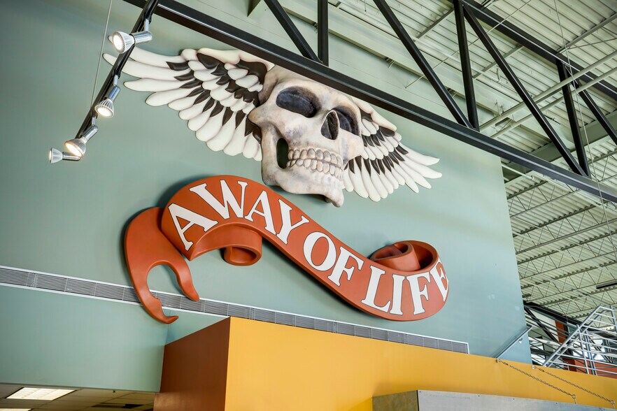 More Photos Of 2885 W County Line Rd, Littleton Auto Dealership For Sale