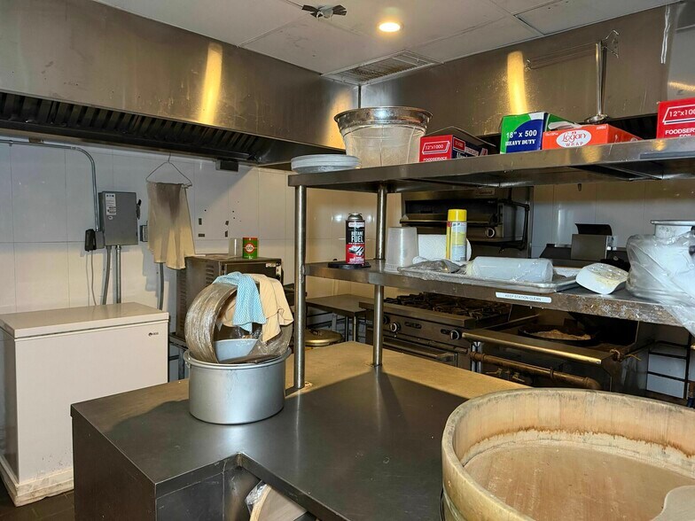 More Photos Of 365-367 W 46th St, New York Apartments For Sale